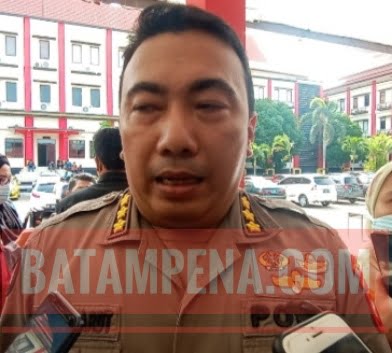 Kabid Humas Polda Kepri, Kombespol Harry Golden Hart. (Foto: Redaksi BATAMPENA.COM)