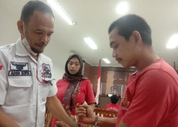 Pria Pengangguran di Batam Jual Sabu-sabu ke Polwan