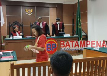 Seorang Mahasiswi di Batam Dituntut 3 Tahun Penjara, Esin: Saya Mau Wisuda