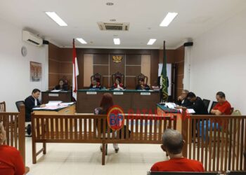 Sidang perkara investasi bodong Triumph FX Trader yang menjerat terdakwa Dony yang dihadiri oleh saksi Ling Mei alias Cece. (Sumber foto: JP - BatamPena.com)