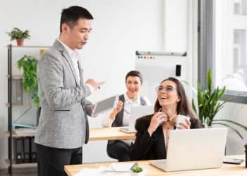 8 Perilaku Ini Menunjukkan Anda Lebih Percaya Diri daripada yang Anda Kira, Kata Psikologi