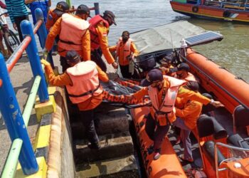 Pemancing hilang di Pantai Lengkong Cilacap ditemukan meninggal dunia 1,6 kilometer dari lokasi awal