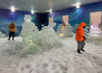 Liburan Seru di Jakarta Barat: Snow Adventure Keluarga