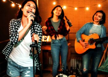 Dewi Purwati: Ikon Dangdut 90-an yang Tak Lekang Waktu