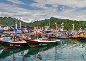Pesona Prigi: Pantai Cantik, Kantong Aman