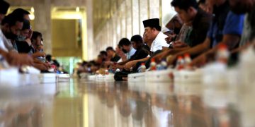 Jadwal Buka Puasa Kaltim 23 Feb: Magrib Balikpapan & Mahulu Berubah