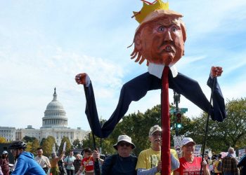 Global Outcry: “No Kings” Protests Erupt Worldwide Over Trump Embarrassment