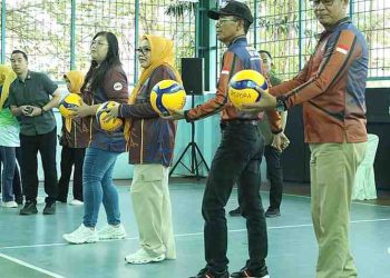 Hadiri Pembukaan Kejuaraan Voli Piala Walikota, Wakil Ketua I Kota DPRD Batam Sampaikan Apresiasi