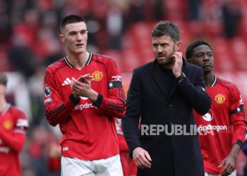 Manchester United Tundukkan Brentford 2-1, Butuh Dua Poin Lagi untuk Tiket Liga Champions