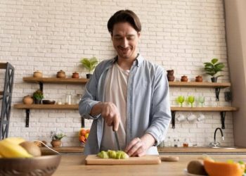 5 strategi meal prep saat cutting, capai target tubuh ideal!