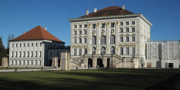 5 Fakta Menarik Istana Nymphenburg, Perhiasan Arsitektur Barok Jerman