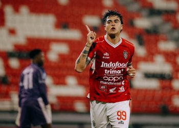 Klasemen Super League: Bali United Hancurkan PSBS, Papan Tengah dan Bawah Membara