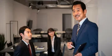 Orang yang Dihormati Tanpa Minta, Ini 8 Ciri Menurut Psikologi