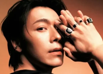 Album solo ALIVE Donghae Super Junior mencuri perhatian, lampaui penjualan minggu pertama