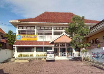 Lulusan Sistem Informasi UBSI Solo Bekerja di Perbankan