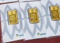 Harga emas Antam melonjak turun Rp 44.000 per gram pada hari ini, April 2026