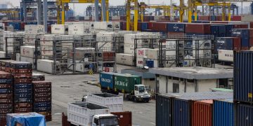 Ketegangan Bisnis Akibat Perubahan Selat Hormuz