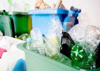 Apa Itu Mikroplastik? Bahaya, Dampak Kesehatan, dan Cara Mengurangi Paparannya