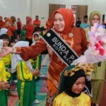 Saat Dongeng dan Lagu Menyatukan Tawa, Kunjungan Erlita Amsakar Disambut Ceria Anak PAUD