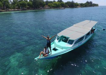 Benda asing ditemukan di Gili Trawangan, terdapat tulisan Tiongkok