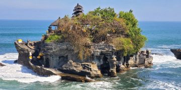 3 Destinasi Wisata Terbaik di Bali dan Nusa Tenggara yang Wajib Dikunjungi