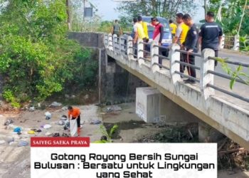 Keluarga Sungai Watch Puji Kebersihan Sungai di Lamongan