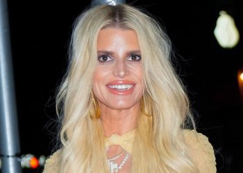 Jessica Simpson Speaks Out on Decade-Old Beauty Rumours