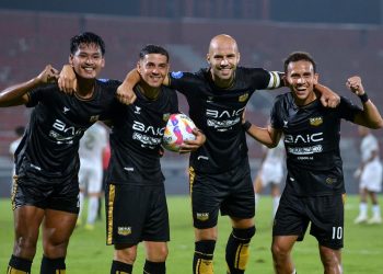 Prediksi Skor Persib vs Dewa United Karya Azkiyyah