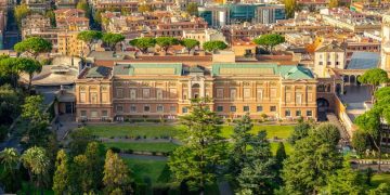 Vatikan Jadi Titik Diplomasi Baru Dunia: Tantangan dan Peluang di Tengah Perubahan Global