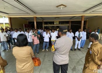 Puskesmas, Sekolah, dan Ekonomi Nabire Lumpuh Akibat Demo 7 April